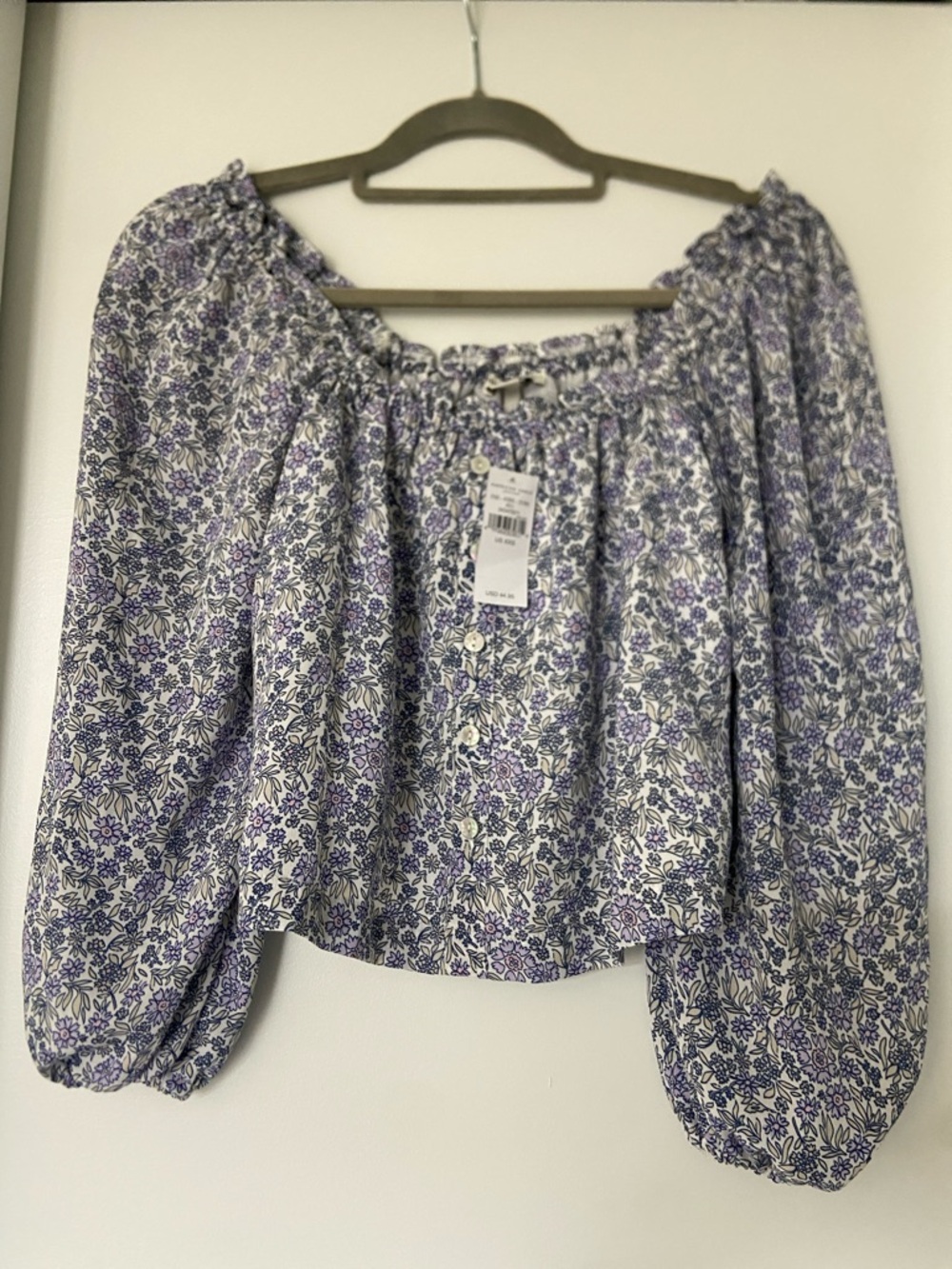 NWT - American Eagle Outfitters Lavender Floral Off-Shoulder crop SmockTop